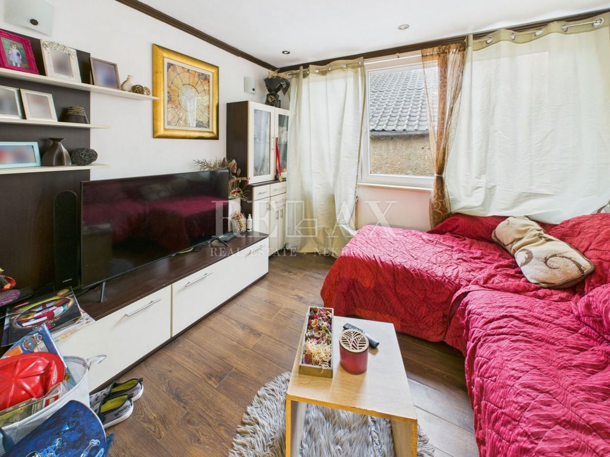 Selce - družinska hiša v bližini centra in morja