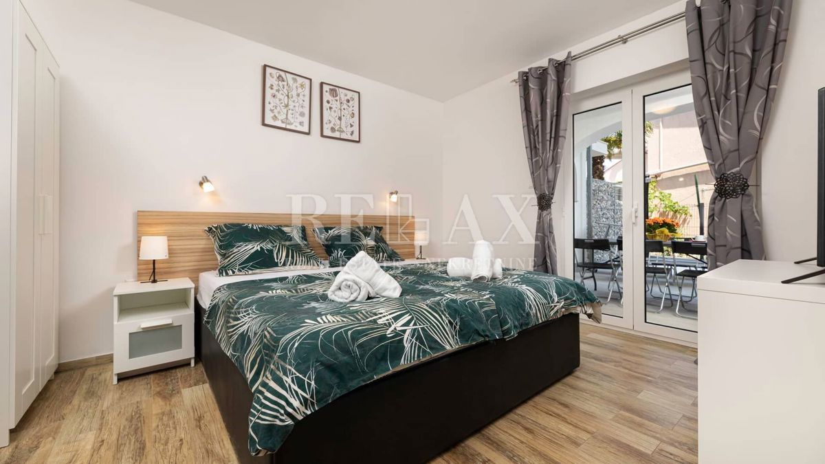 Otok Krk, Malinska - apartma 35 m od morja