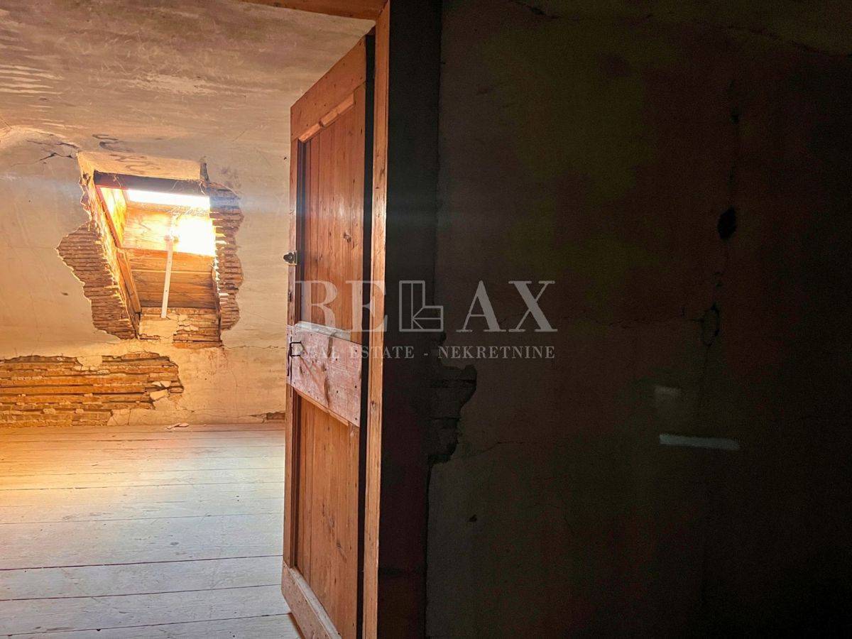 Senj - stanovanje v centru za prenovo