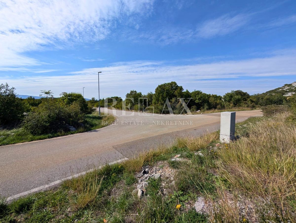 Smokvica Krmpotska - zazidljivo zemljišče, 3938 m2