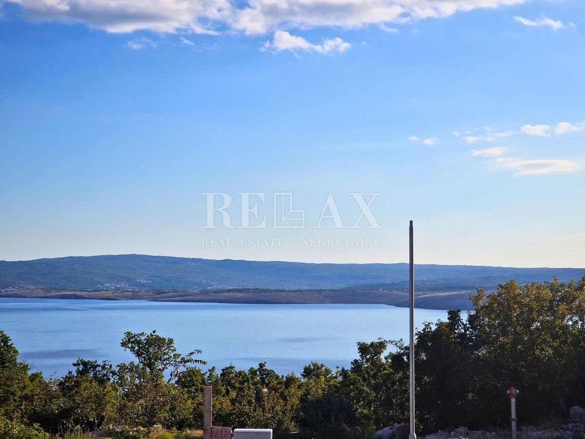 Jadranovo - gradbeno zemljišče, 640 m2