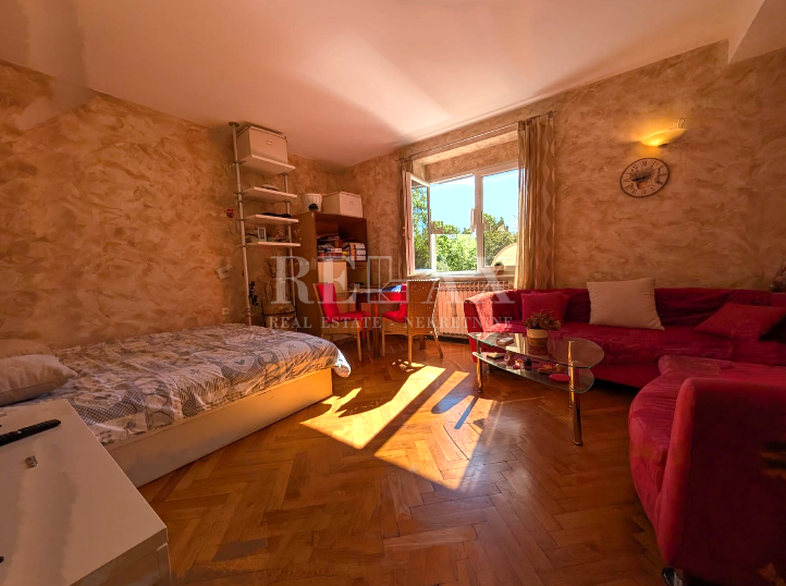 Reka, Turnić – udobno stanovanje 65 m², dva balkona