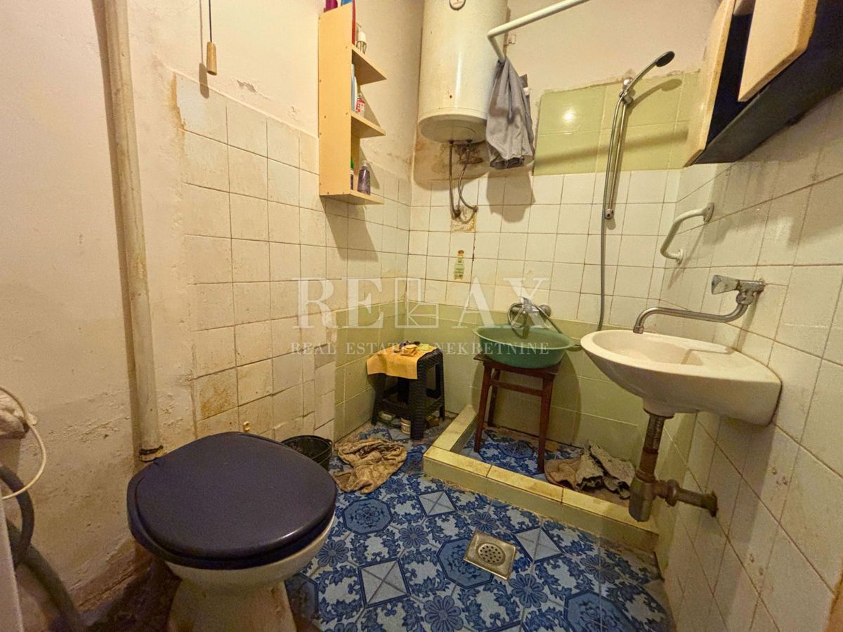 Rijeka, Škurinje - starina za obnovo