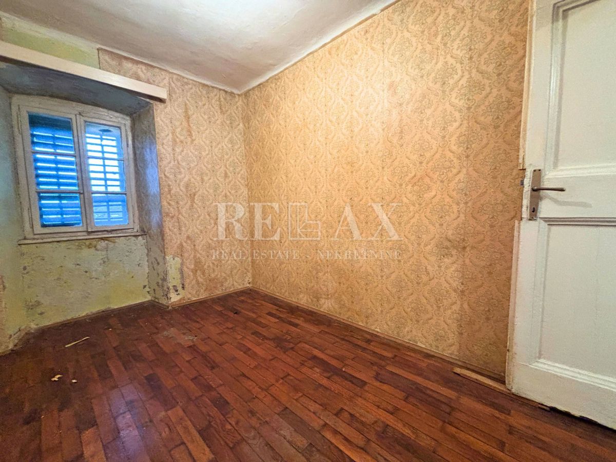 Rijeka, Škurinje - starina za obnovo