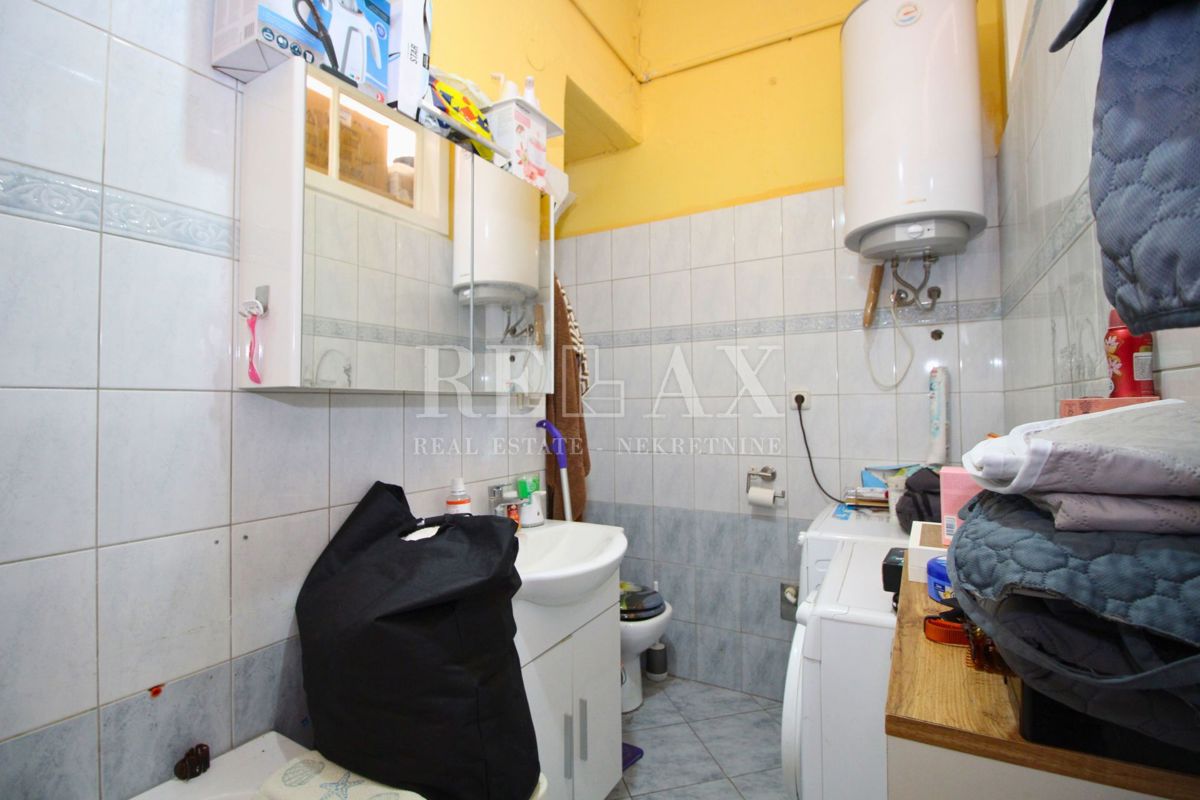 Reka - stanovanje v centru mesta, pogled na morje