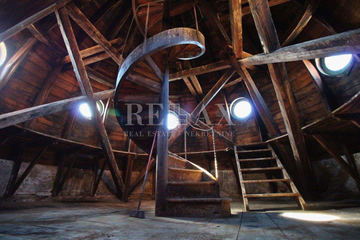 Reka - stanovanje v centru mesta, pogled na morje