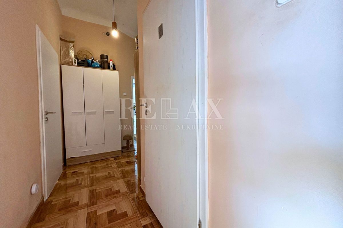 Reka - stanovanje v centru mesta, pogled na morje