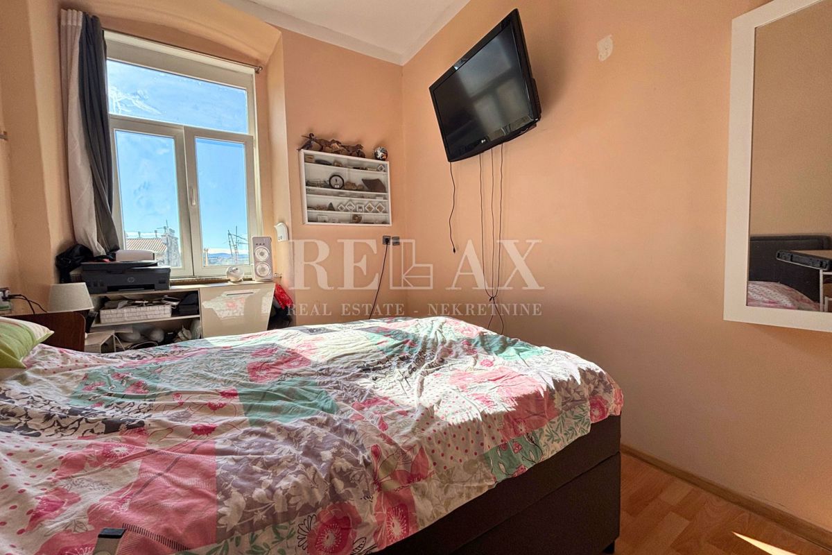 Reka - stanovanje v centru mesta, pogled na morje