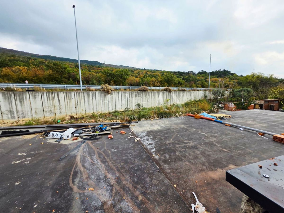 Crikvenica - enosobno stanovanje s teraso, 57,63 m2