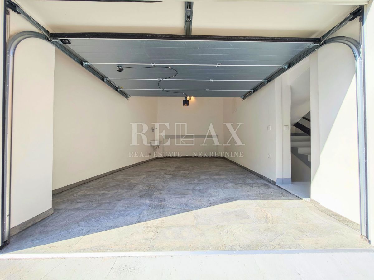 Crikvenica - luksuzno stanovanje z garažo