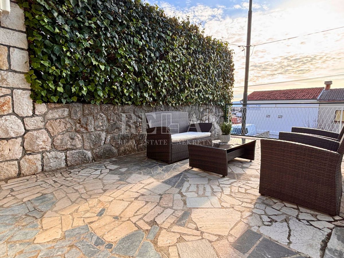 Selce - vrstna hiša s teraso