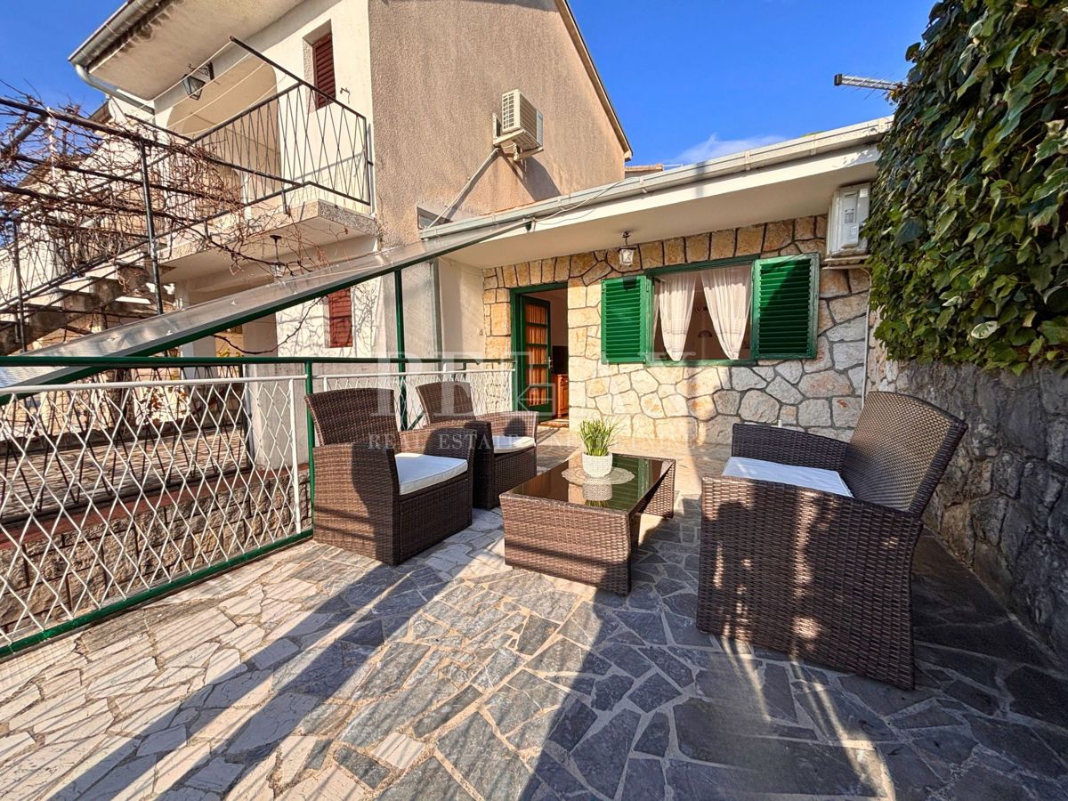 Selce - vrstna hiša s teraso