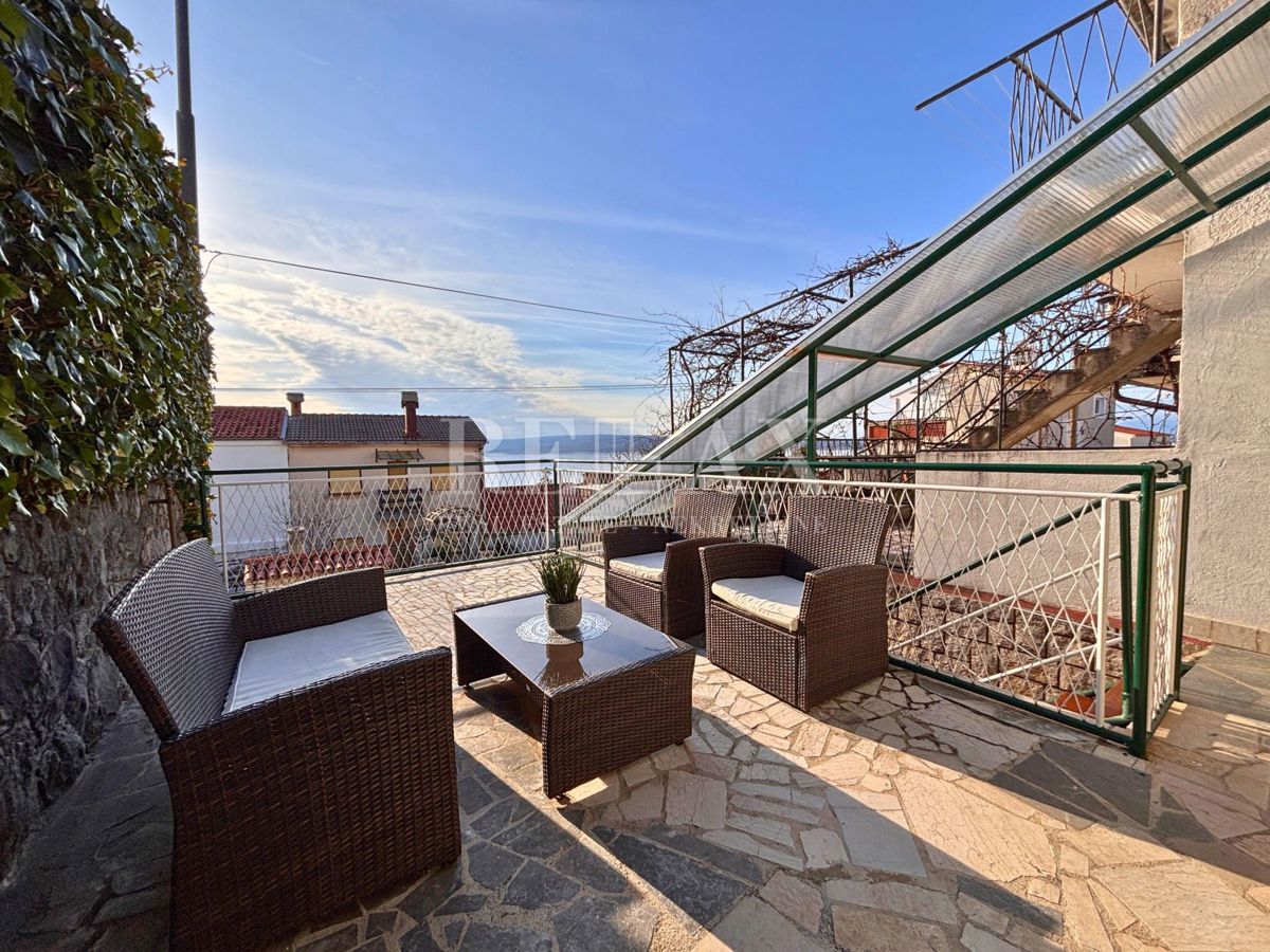 Selce - vrstna hiša s teraso