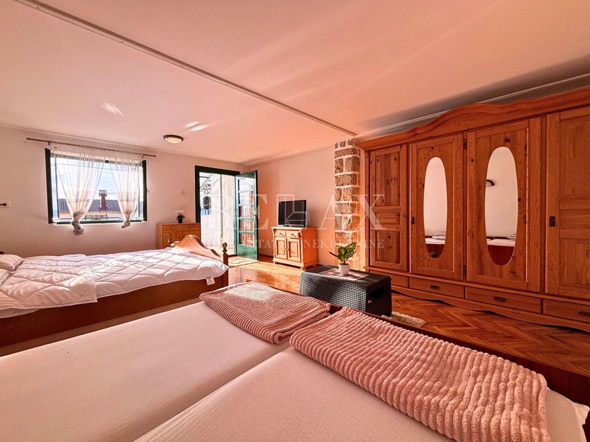 Selce - vrstna hiša s teraso