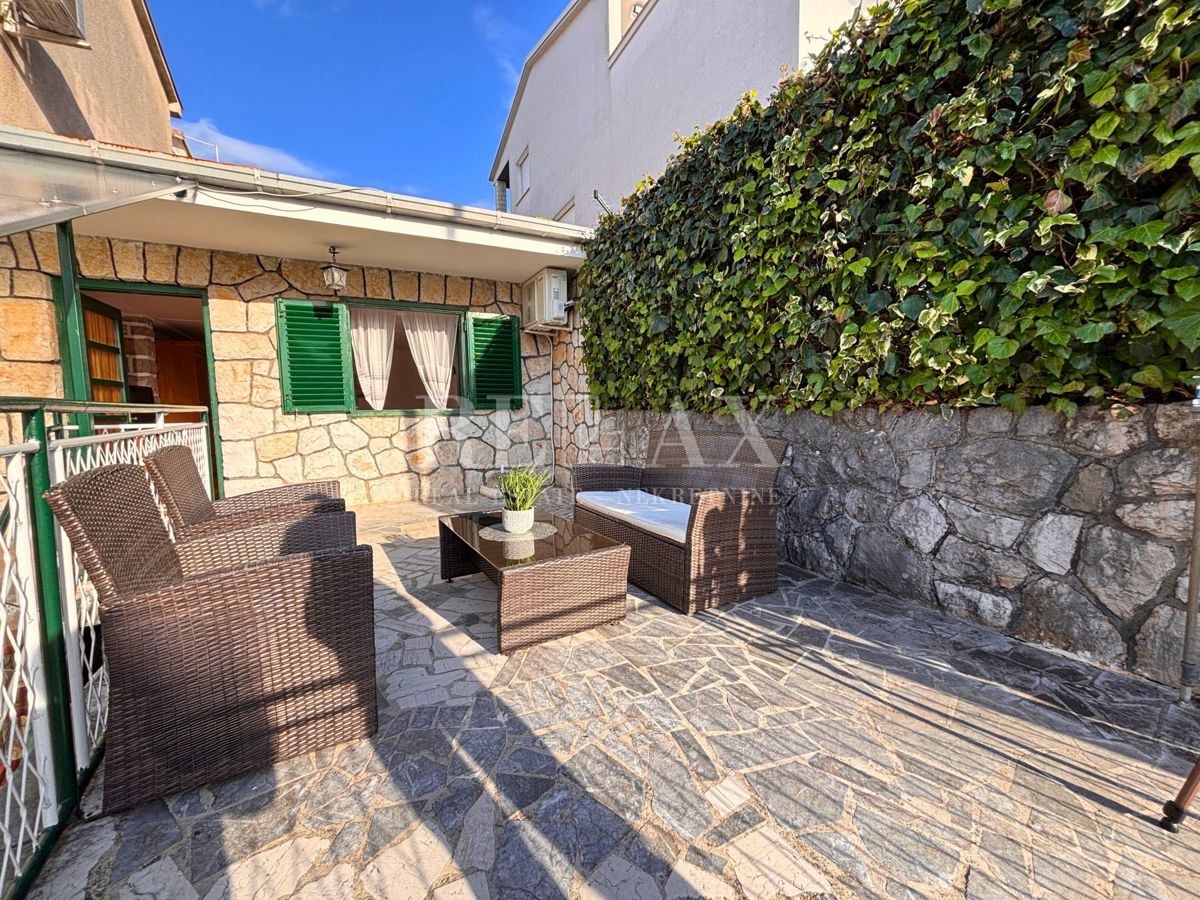 Selce - vrstna hiša s teraso