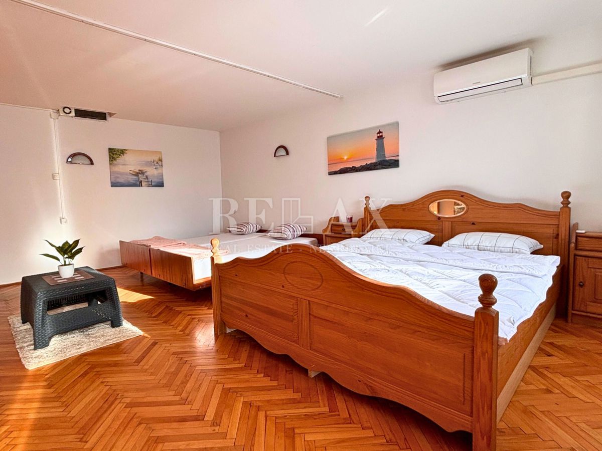 Selce - vrstna hiša s teraso