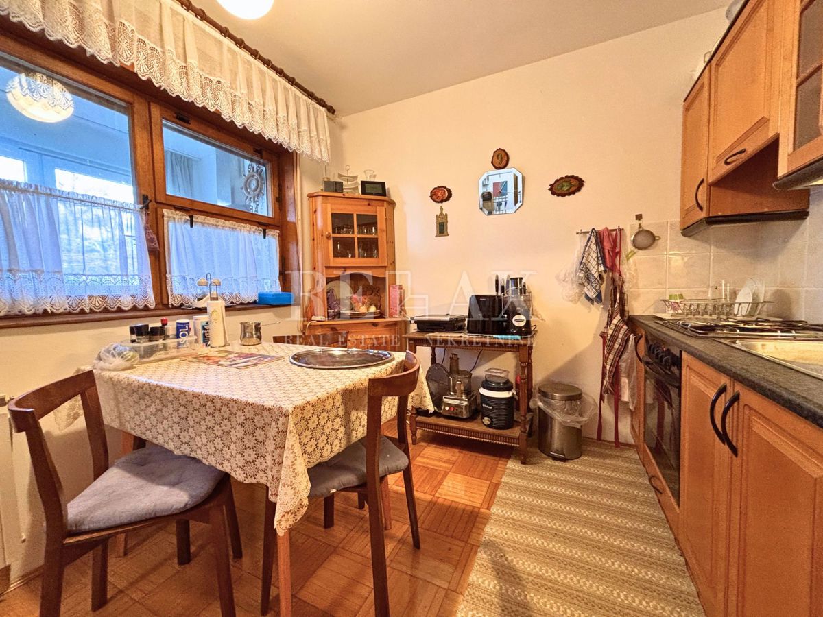 Crikvenica - stanovanje na mirni lokaciji, pogled