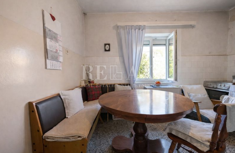 Rijeka, Kantrida - 120m2 stanovanje prva vrsta do morja