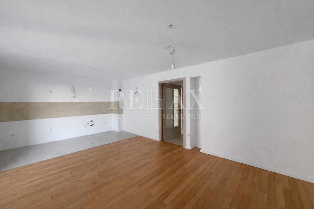 Crikvenica - stanovanje z vrtom, novogradnja