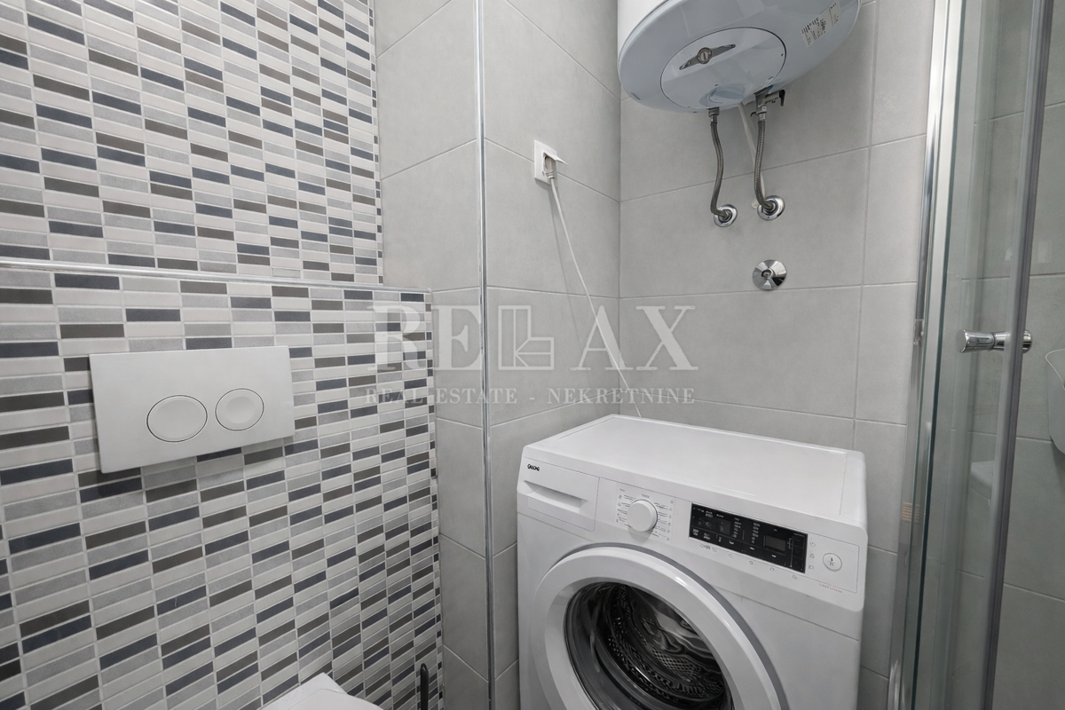 Senj - apartma z balkonom in parkirnim mestom, bližini morja