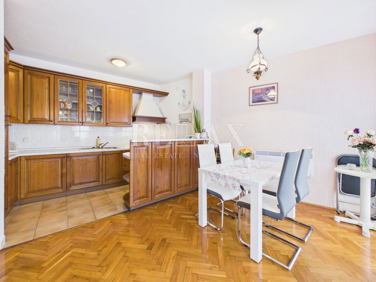 Crikvenica - enosobno stanovanje s pogledom na morje