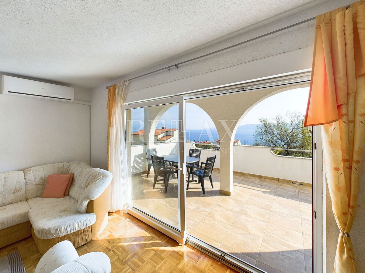 Novi Vinodolski - apartma s pogledom na morje