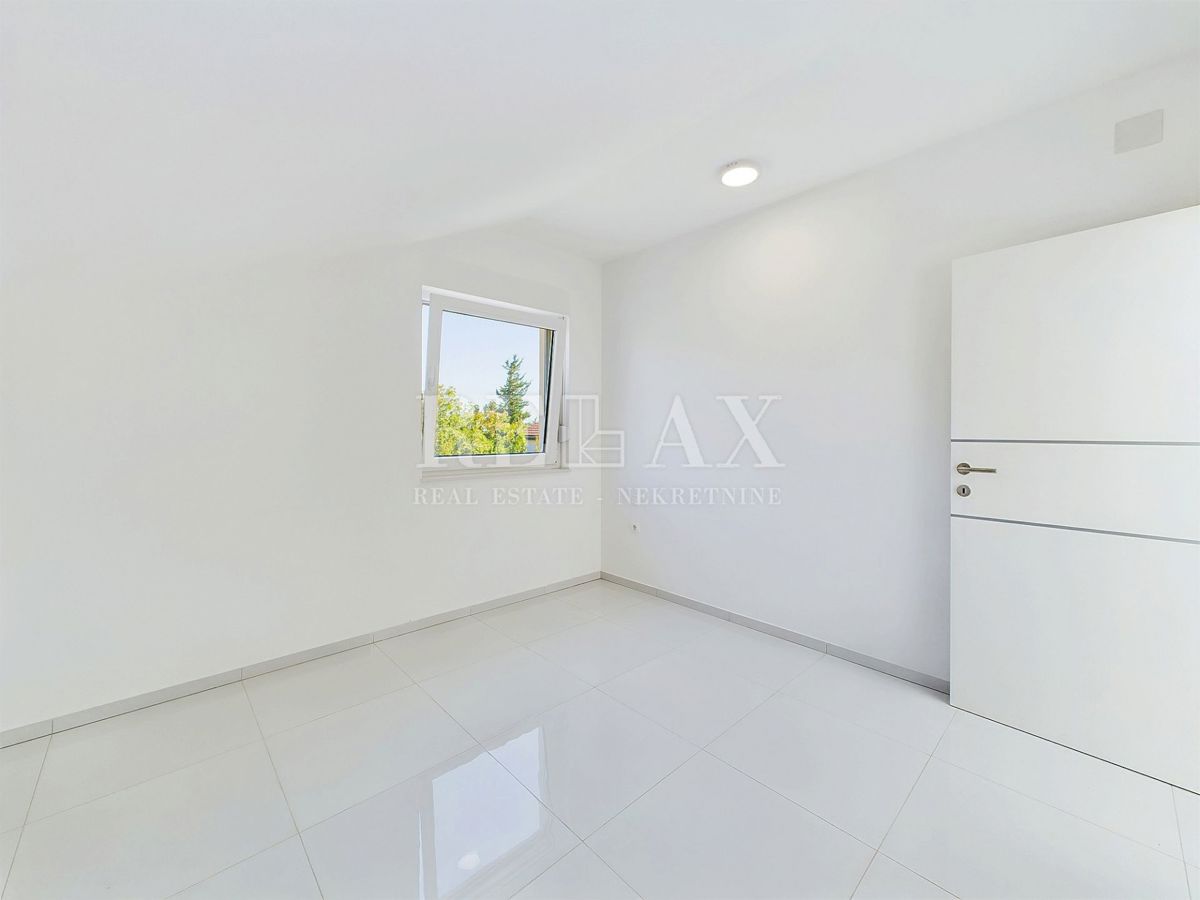 Crikvenica - dvoetažni apartma