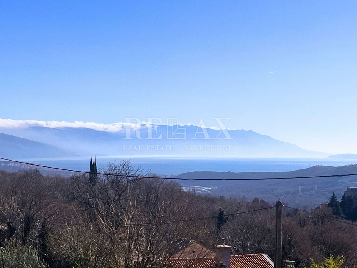 Bribir - vila z bazenom in velikim vrtom