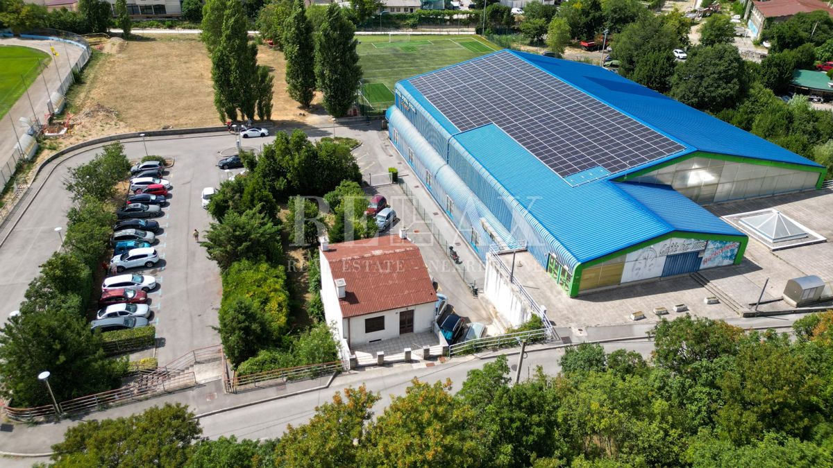 Crikvenica - hiša z vrtom blizu centra