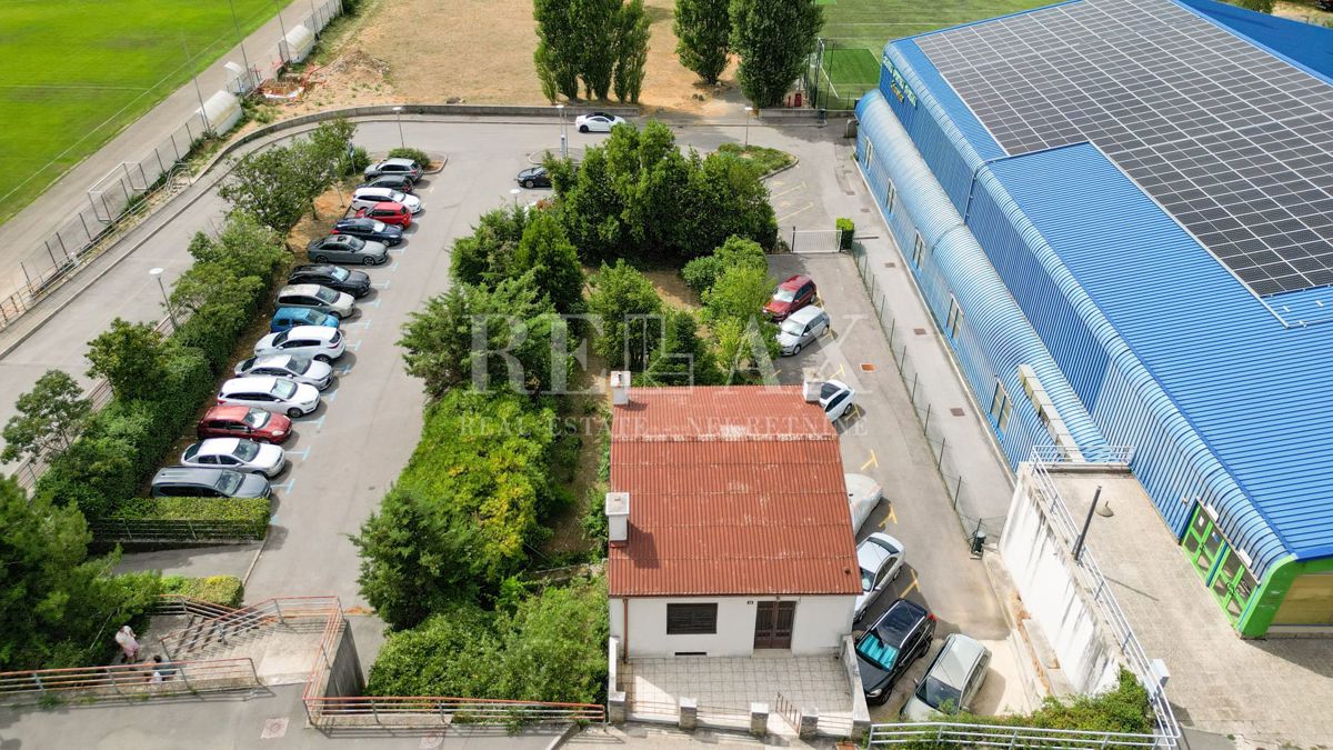 Crikvenica - hiša z vrtom blizu centra