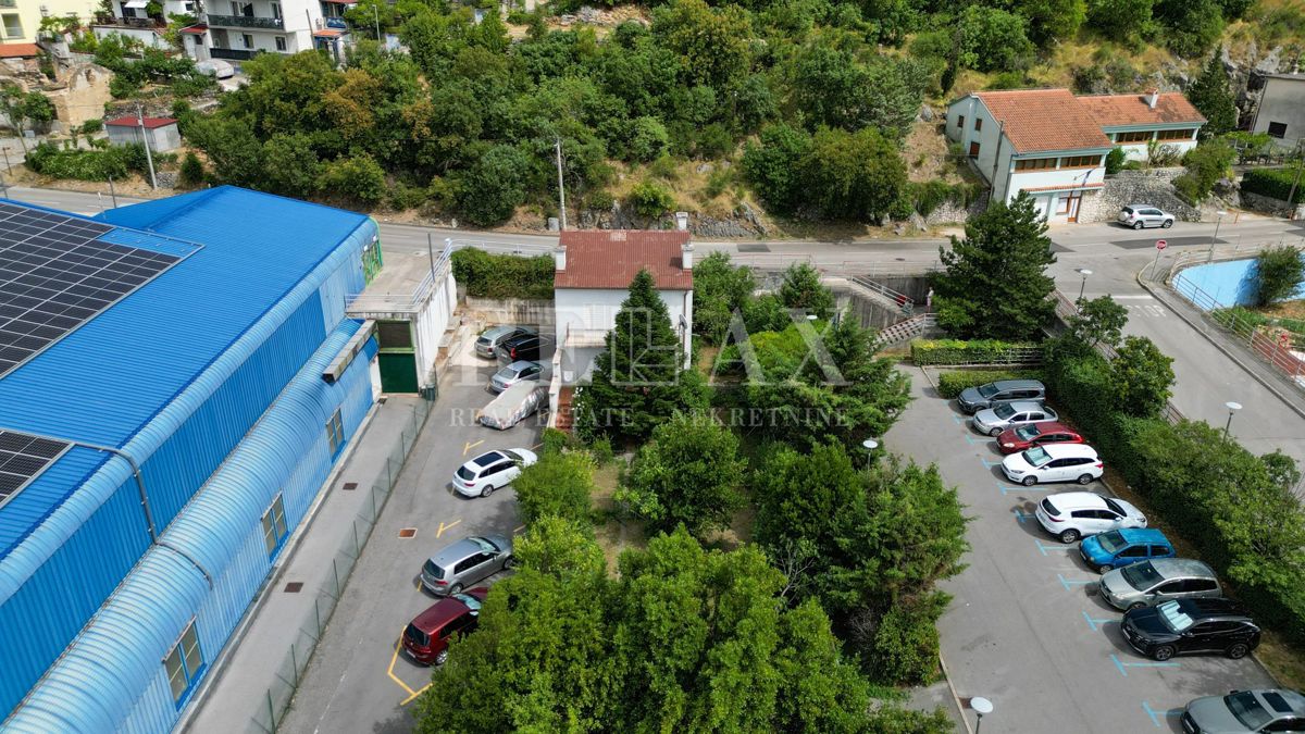 Crikvenica - hiša z vrtom blizu centra