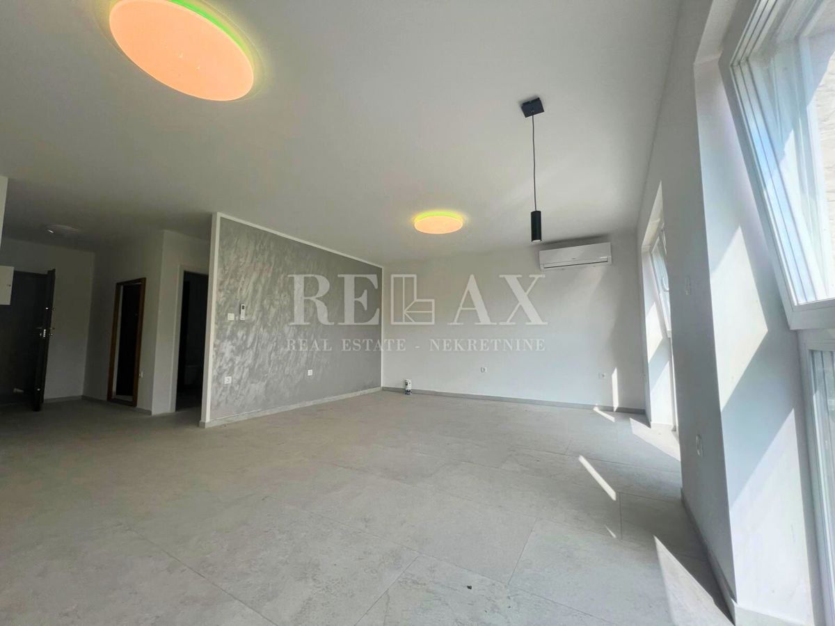 Rijeka, Srdoči - stanovanje v novogradnji s strešno teraso