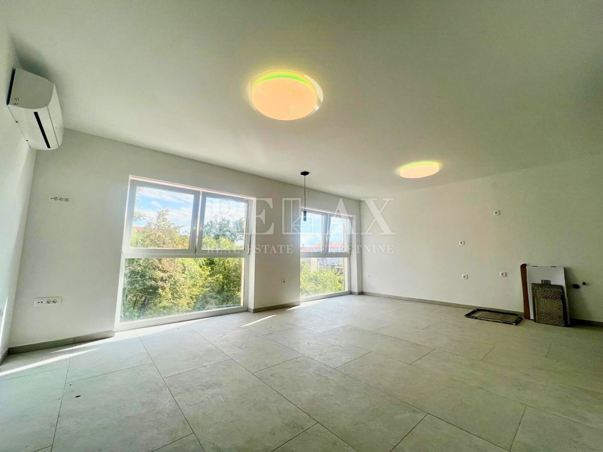 Rijeka, Srdoči - stanovanje v novogradnji s strešno teraso