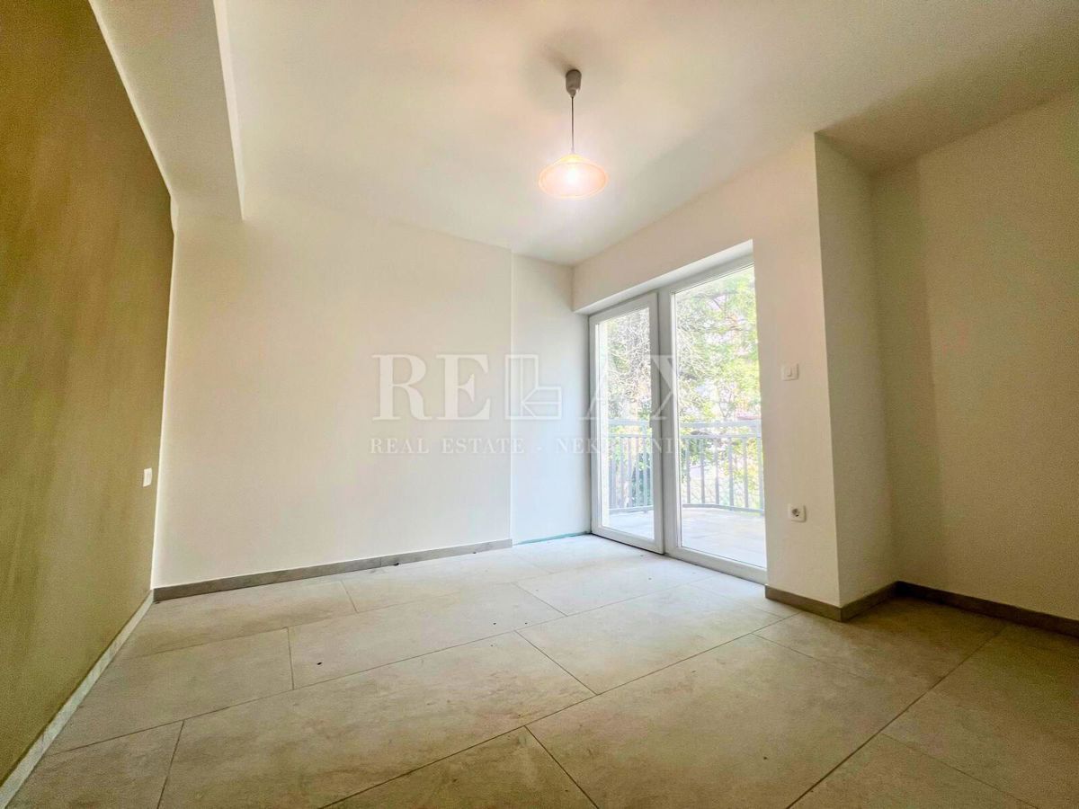 Rijeka, Srdoči - stanovanje v novogradnji s strešno teraso