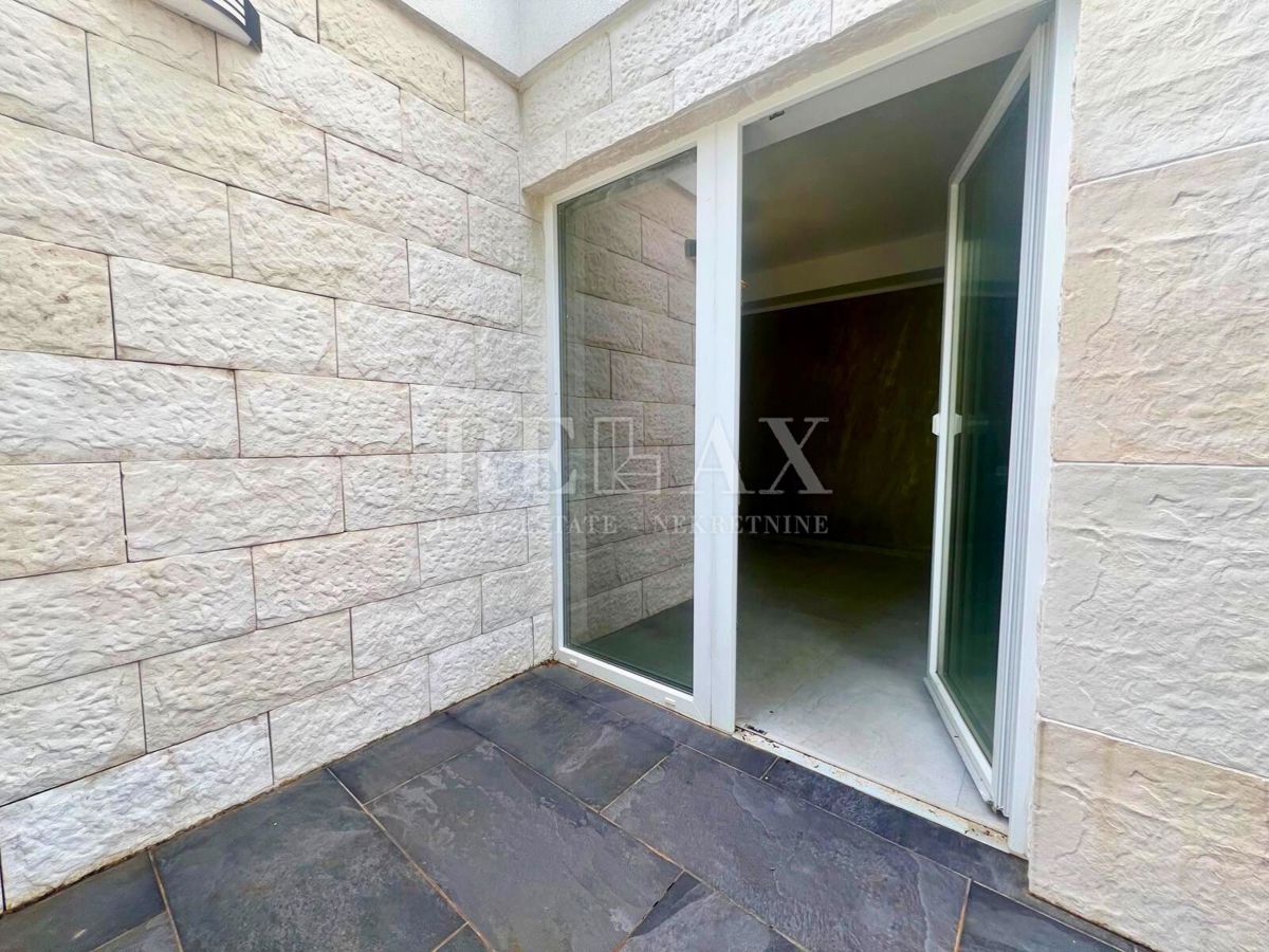 Rijeka, Srdoči - stanovanje v novogradnji s strešno teraso