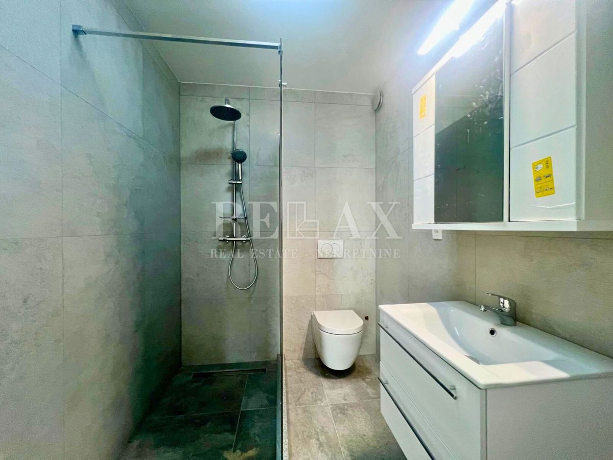 Rijeka, Srdoči - stanovanje v novogradnji s strešno teraso