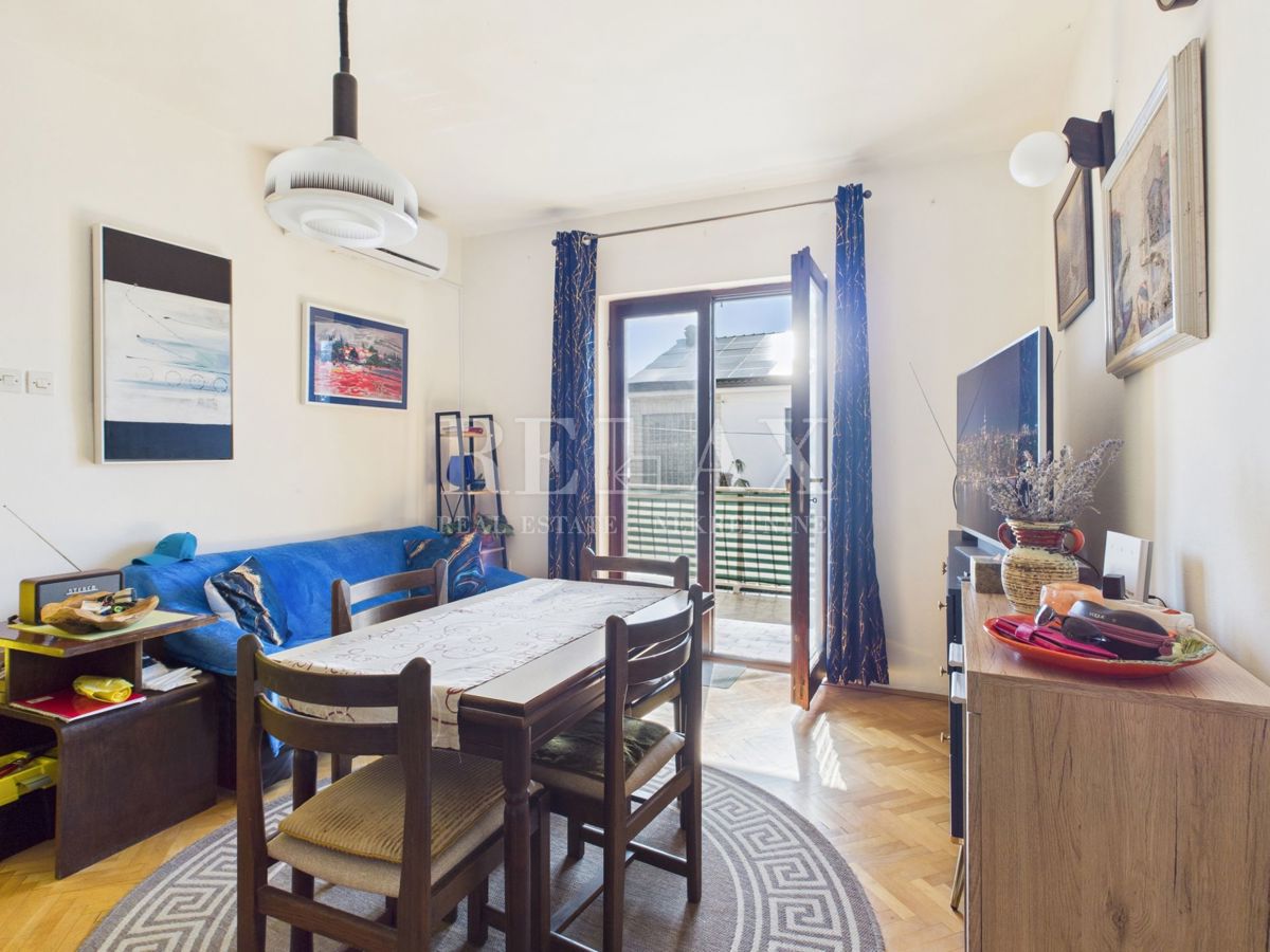 Dramalj - hiša z dvema stanovanjskima enotama