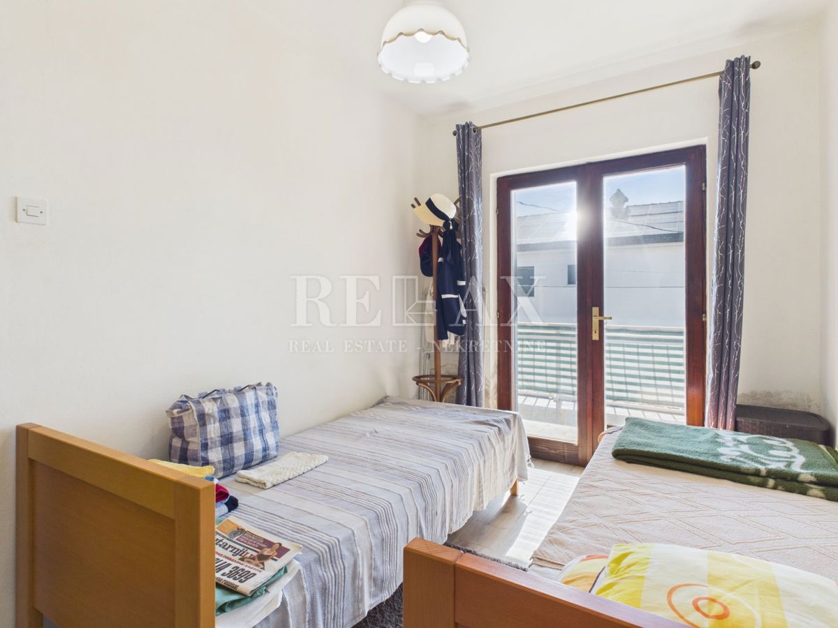 Dramalj - hiša z dvema stanovanjskima enotama