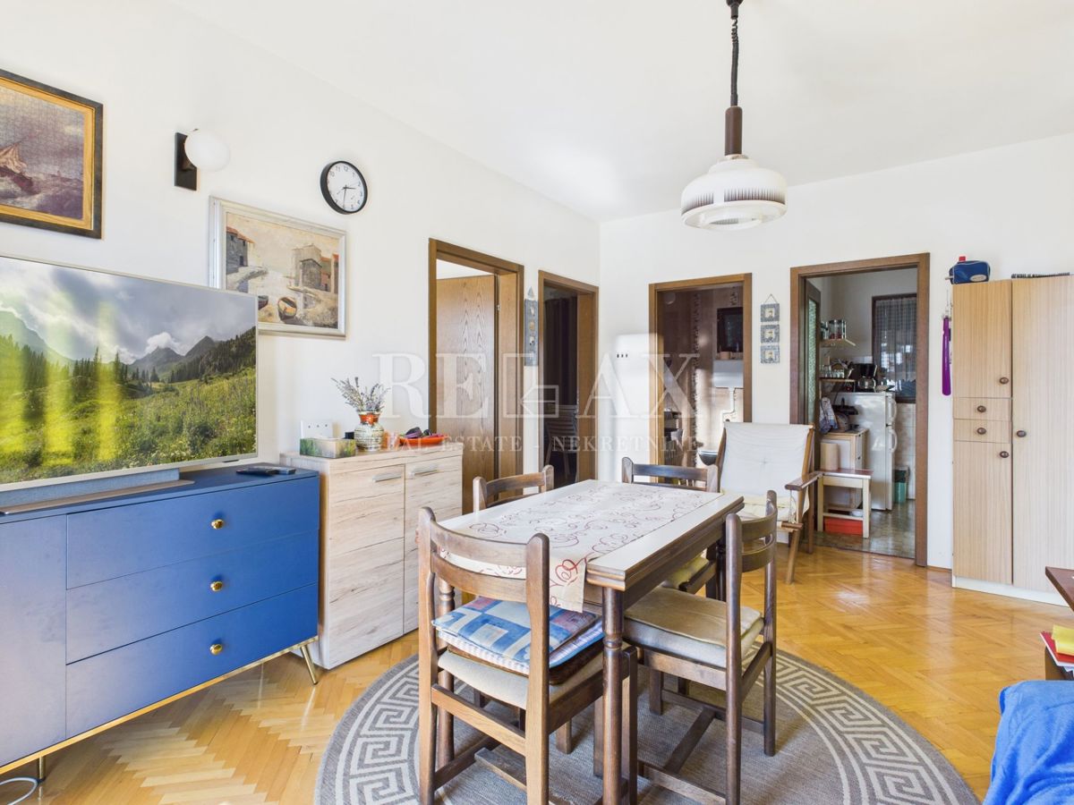 Dramalj - hiša z dvema stanovanjskima enotama