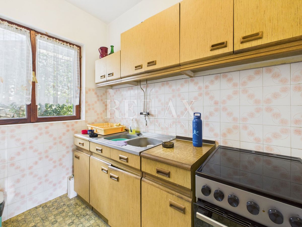 Dramalj - hiša z dvema stanovanjskima enotama