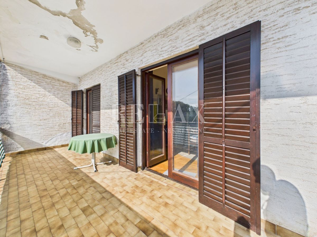 Dramalj - hiša z dvema stanovanjskima enotama