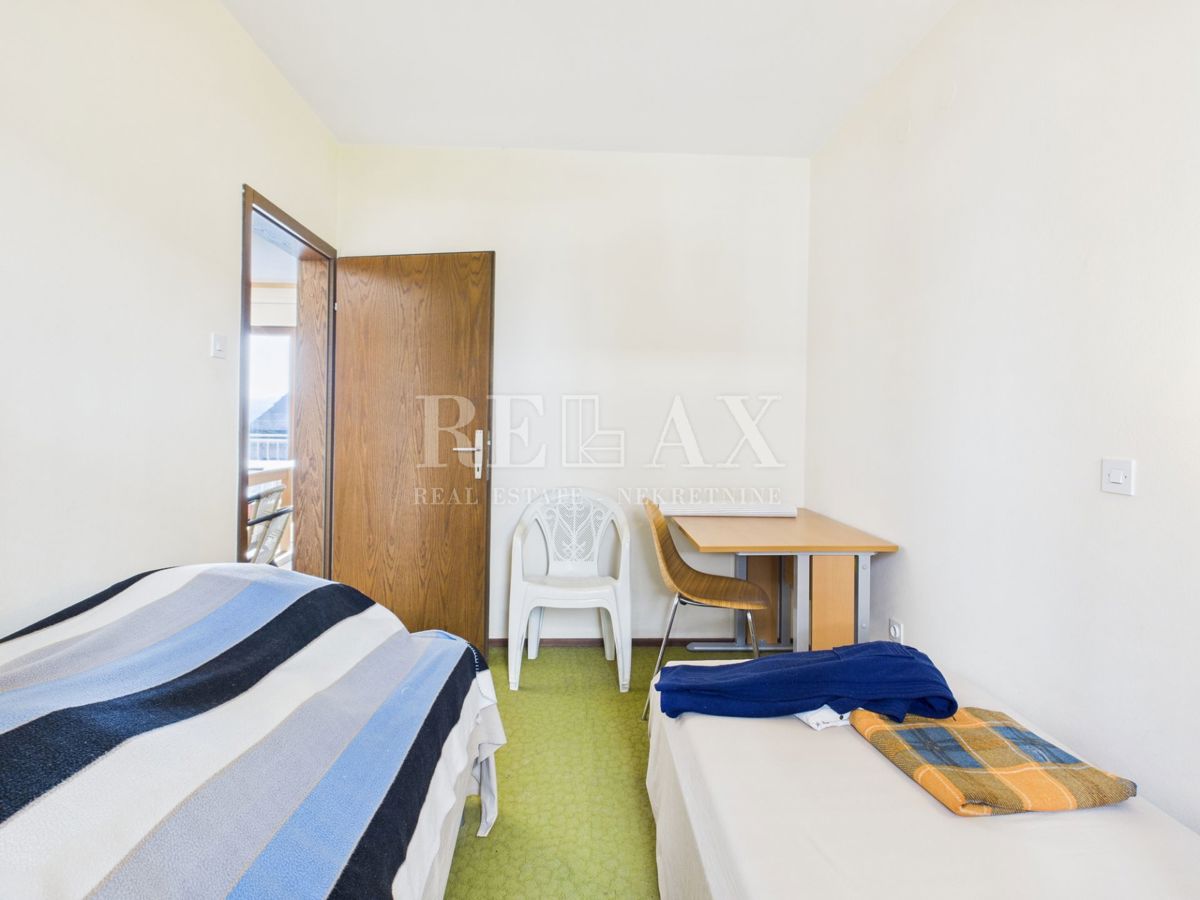 Dramalj - hiša z dvema stanovanjskima enotama