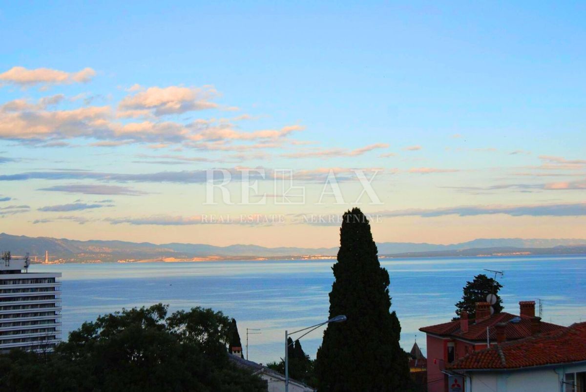 Opatija - nadstropje vile blizu centra