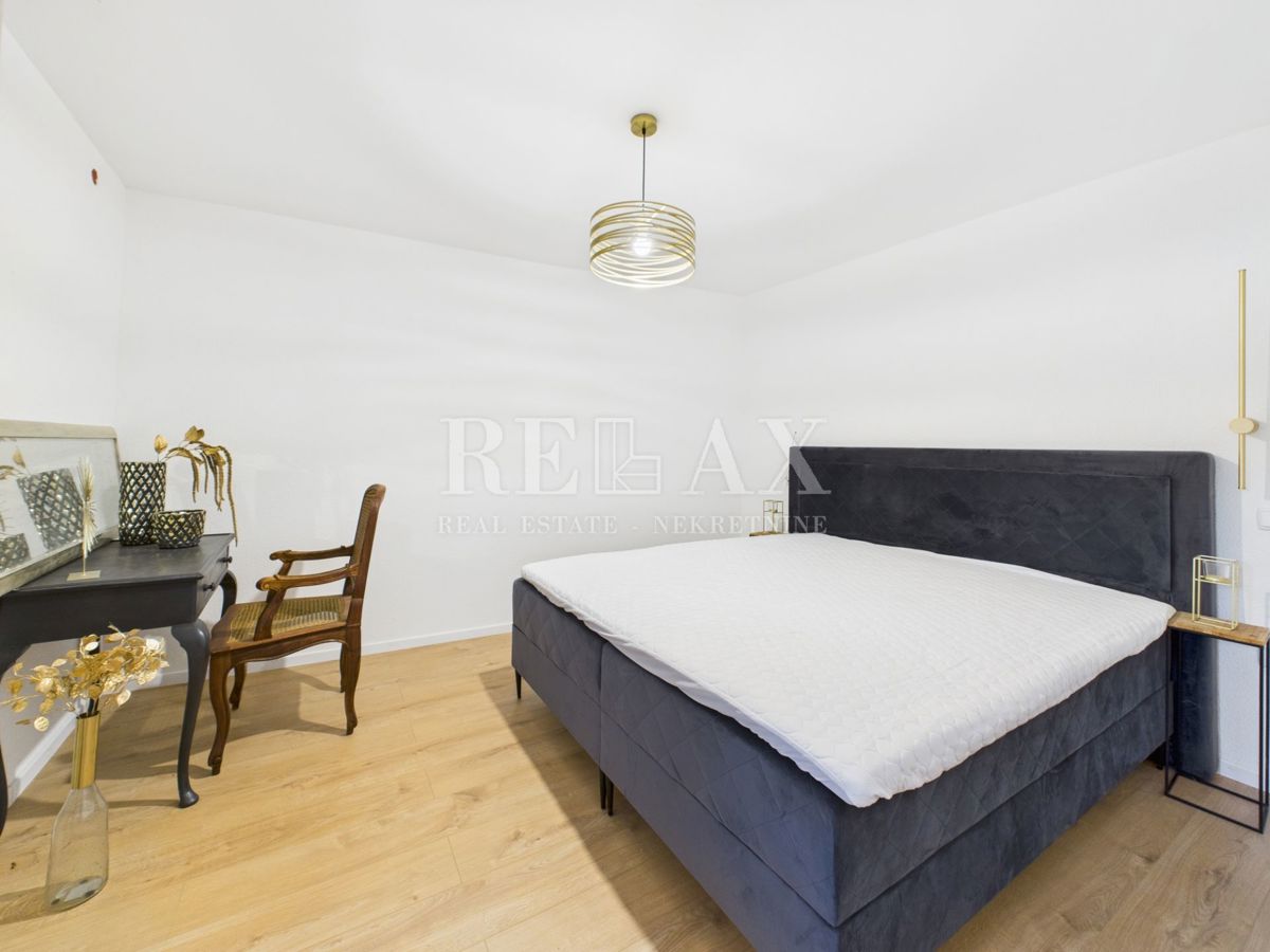 Bribir – Hiša z bazenom in tremi apartmaji