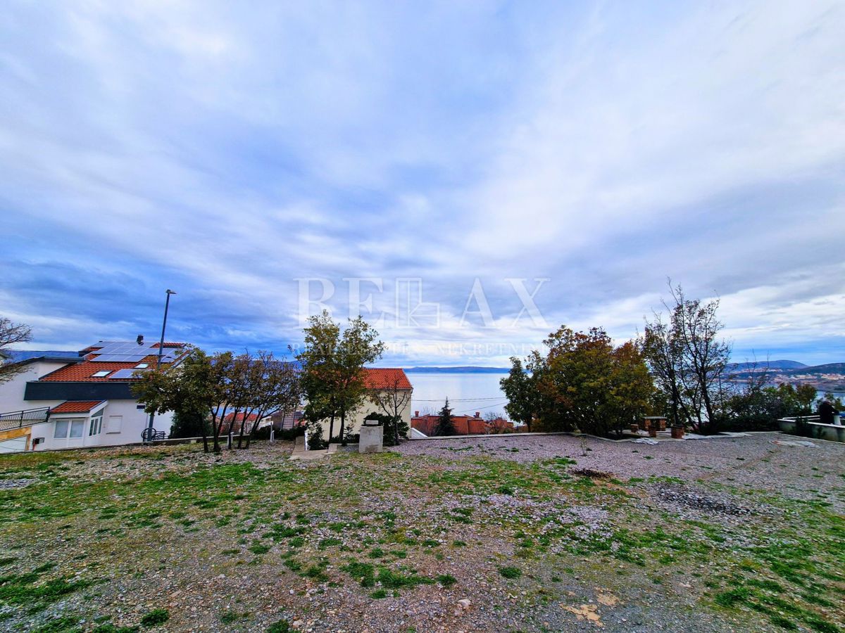 Klenovica - gradbeno zemljišče s pogledom na morje