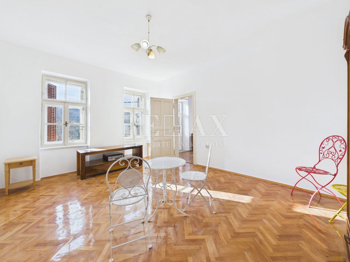 Bribir - avtentična hiša z vrtom