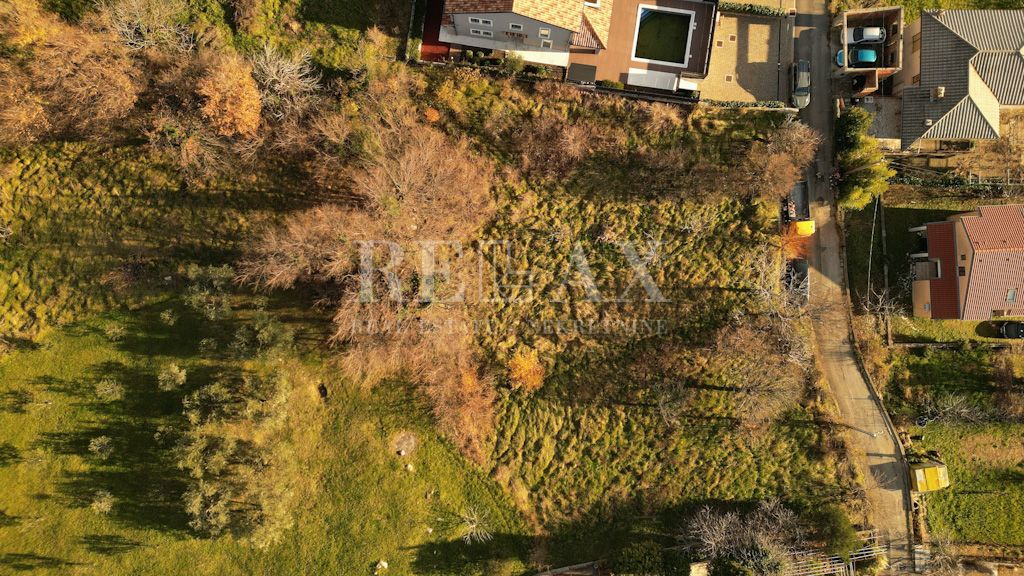 Bribir - gradbeno zemljišče z odličnim dostopom