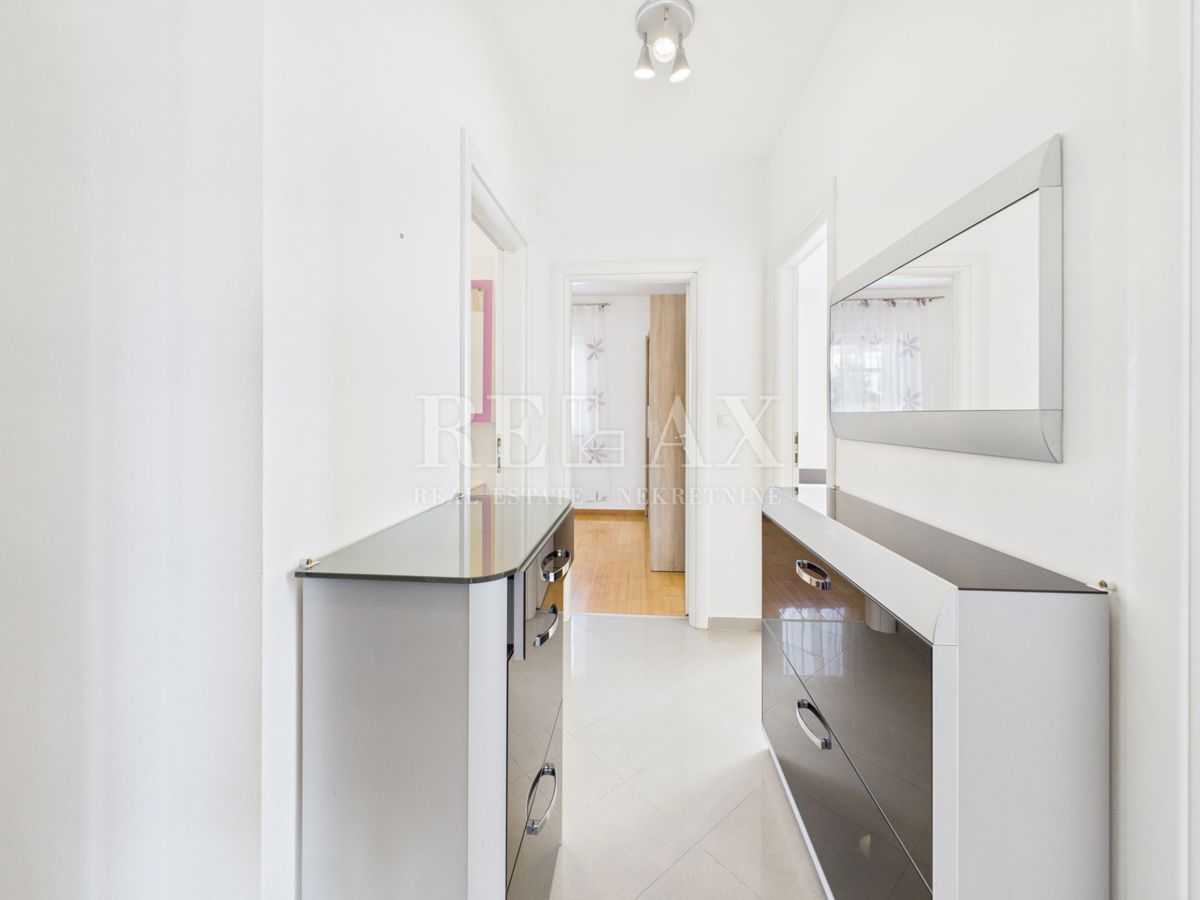 Reka, Srdoči - na novo prenovljeno stanovanje z dvema spalnicama