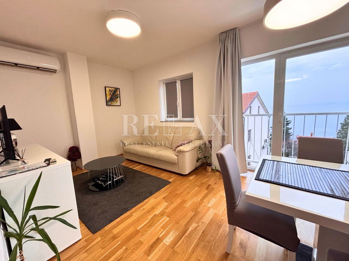 Novi Vinodolski - dvosobno stanovanje, parkirišče