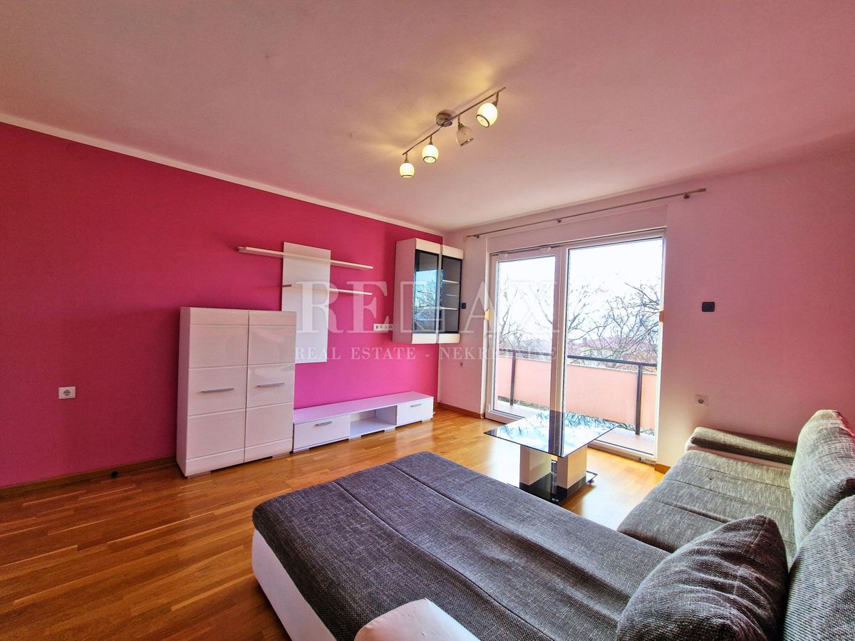 Novi Vinodolski - apartma blizu morja in centra